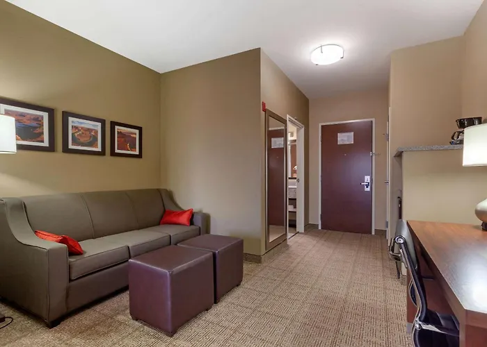 Hotel Comfort & At Powell Page