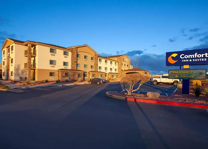 Comfort & At Powell Hotel 4*