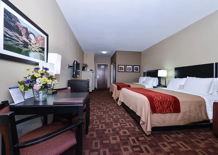 Comfort & At Powell Hotel Page