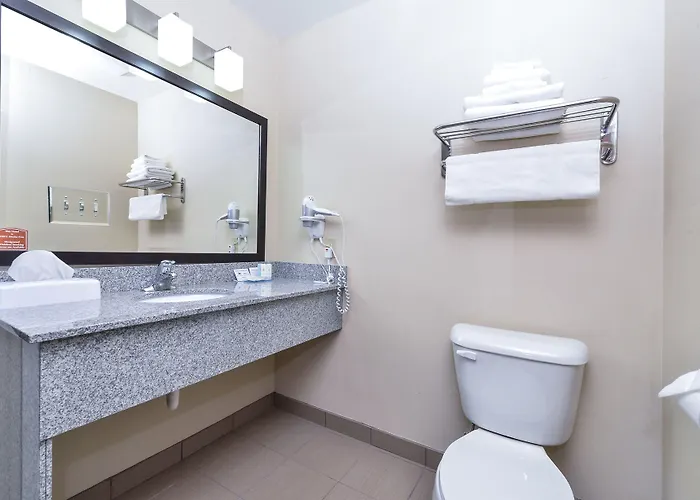 Comfort & At Powell Hotel Page