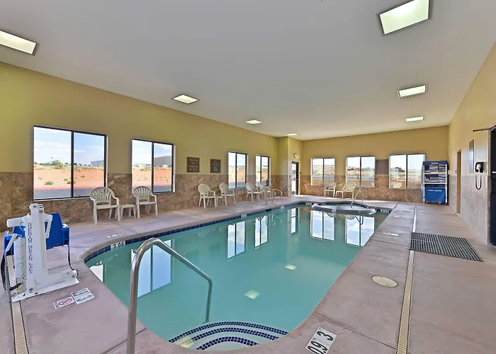 Hotel Comfort & At Powell Page