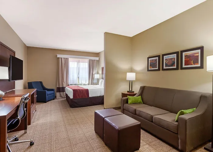 Hotel Comfort & At Powell Page